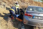 Hastaneye giden yaşlı çift kazada yaralandı