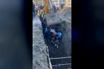 Hatay’da göçük altında kalan işçi kurtarıldı 