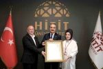 Hitit Üniversitesi’nin kan bağışı duyarlılığına Kızılay’dan gümüş madalya 