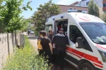 Iğdır’da çatı katı yangınında anne ve down sendromlu çocuk dumandan etkilendi 