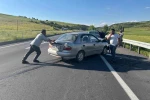 İki aracın karıştığı kazada 2 kişi yaralandı 