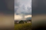 İnegöl’de sağanak etkili oldu, yollar göle döndü 