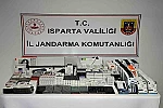Isparta’da jandarmadan 3 farklı kaçakçılık operasyonunda 4 gözaltı
