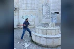 İsrailli aşırı sağcı vekil, Filistin köyündeki "Şehitler Anıtı"nı yıktı 