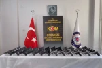 İzmir’de suç örgütlerine yönelik eş zamanlı operasyon: 10 tutuklama 