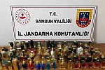 Jandarma 320 adet gümrük kaçağı parfüm ele geçirdi 