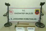 Kaçak kazı yapan 2 şahsı jandarma suçüstü yakaladı 