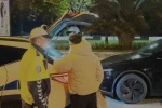 Kadıköy’de drift şovu yapan sürücüler yakalandı
