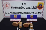 Kadın ayakkabısının topuğundan uyuşturucu çıktı: 3 şüpheli adliyede 