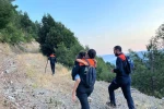 Kahramanmaraş’ta araçta mahsur kalan baba ve kızı kurtarıldı