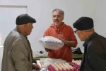Kar marjını düşürdü, vatandaşa ucuz ürün sundu 