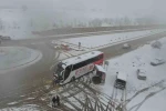 Kar yağışı kazayı beraberinde getirdi: 10 aracın karıştığı kazada 6 kişi yaralandı