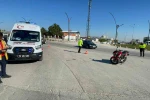 Karaman’da motosiklet kazası kamerada: 1 yaralı 