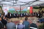Kars’ta bin 200 dekarlık meraya 12 ton gübre, 41 üreticiye 6 bin 150 kilogram korunga tohumu desteği 