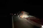Kastamonu’da devrilen kamyonun sürücüsü yara almadan kurtuldu