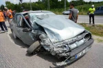 Kastamonu’da otomobil ile kamyonet çarpıştı: 3 yaralı