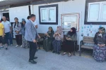 Kaymakam Akdaş, konteyner kentte yaşayan vatandaşlarla bir araya geldi