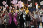 Kemer’de kadınlar gökyüzüne pembe balonlar bıraktı
