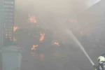 Kocaeli’de geri dönüşüm deposunda yangın