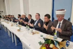 Kozlukebir Domruköy’de yüzlerce kişi iftarda buluştu 