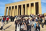 Küçükçekmece Belediyesi 400 genci Anıtkabir’e götürdü