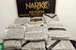 Kütahya’da 42 kilo 582 gram esrar ele geçirildi 