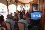 Merkezefendi Belediyesinden kadınlara yönelik KADES bilgilendirmesi 