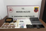 Mersin'de uyuşturucu ticareti yapan 4 şüpheli tutuklandı