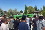 Motosikletin otomobile ok gibi saplandığı kazada ölen genç toprağa verildi