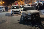 Muradiye’de 3 araç çarpıştı 