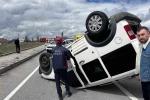 Muş’ta hafif ticari araç takla attı: 1 yaralı 