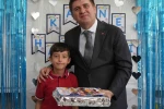 Öğrenciler karnelerini aldı, yaz tatili başladı: Ebeveynlere "dijital bağımlılık" uyarısı 