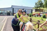 Otizmli çocuklara atlı terapi