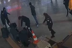 Otogarda bir anda yere yığılan kadına güvenlikten hayat kurtaran müdahale 