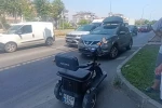 Otomobile çarpmamak için frene bassa da kaza yapmaktan kaçamadı