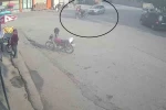Otomobille çarpışan motosikletteki 2 kişi yaralandı 
