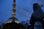 Ramazan ayının müjdecisi mahyalar yanmaya başladı