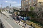Roma kalıntıları ile modern şehir yaşamı aynı karede 