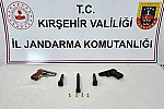 Ruhsatsız silah taşıyan şahıslar denetime takıldı 