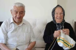 Rüyası hayatına yön verdi, yarım asırdır çocuklar için örgü örüyor: 72 yıllık eşi en büyük destekçisi