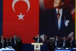 Sadettin Saran: "Bugün buradan alnım ak başım dik şekilde ayrılıyorum" 
