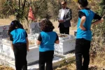 Şehit öğretmenler kabirleri başında anıldı 