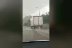 Sivrihisar’da sağanak etkili oldu, sürücüler zor anlar yaşadı 