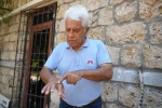 Su altında temizlik yaparken eline aslan balığı dikenleri batan profesörden sıcak sulu ilk müdahale uyarısı 