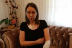 Sultangazi’de kan donduran saldırı: Marketten bıçak alıp eşinin önünü kesti, çocuğunun gözü önünde 6 yerinden yaraladı 