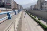 Ters yönde ilerleyerek çalan kornalara ve uyarılara aldırış etmeyen sürücü hayrete düşürdü 
