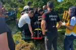 Traktör devrildi, sürücü yaralandı 