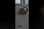 Traktörden düşen kadın hayatını kaybetti 