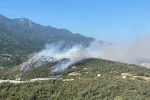 Uludağ’ın eteklerindeki orman yangınına helikopterler müdahaleye başladı