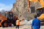 Van-Çatak kara yolu yeniden ulaşıma açıldı 